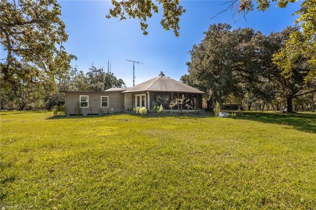 2348 Nine Mile RD, Labelle, FL 33935