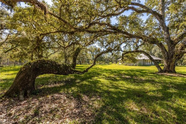 2348 Nine Mile RD, Labelle, FL 33935