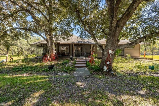 2348 Nine Mile RD, Labelle, FL 33935