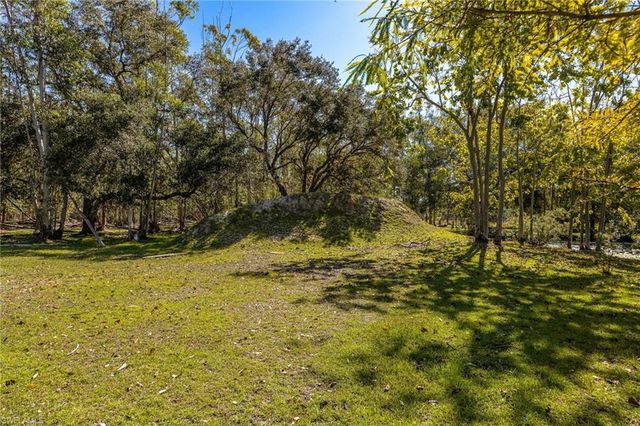 2348 Nine Mile RD, Labelle, FL 33935