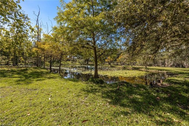 2348 Nine Mile RD, Labelle, FL 33935