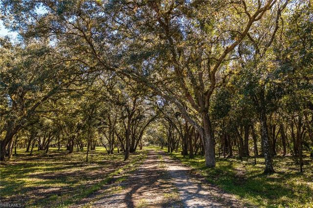 2348 Nine Mile RD, Labelle, FL 33935