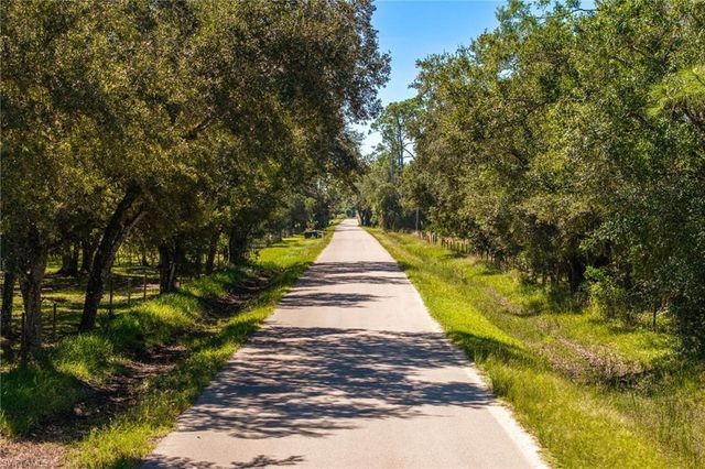 2348 Nine Mile RD, Labelle, FL 33935