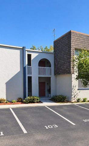 3147 29TH AVENUE N 203, St Petersburg, FL 33713
