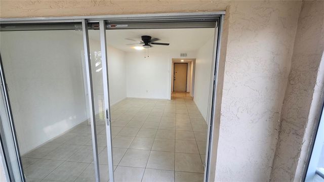 3147 29TH AVENUE N 203, St Petersburg, FL 33713