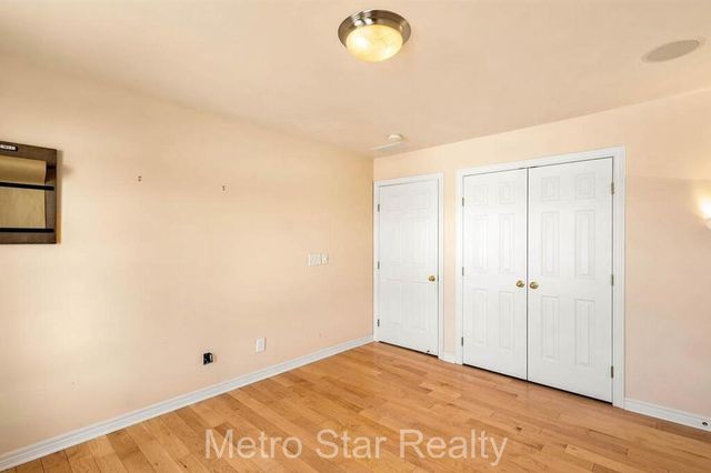120 N Village Way Way, Canton, MI 48188