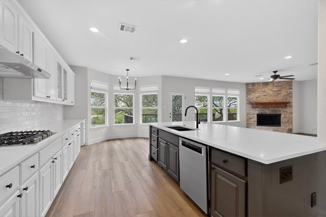 8617 Cobblestone, Austin, TX 78735