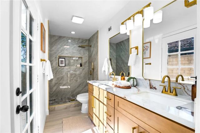 25532 Rhoda Drive, Mission Viejo, CA 92691