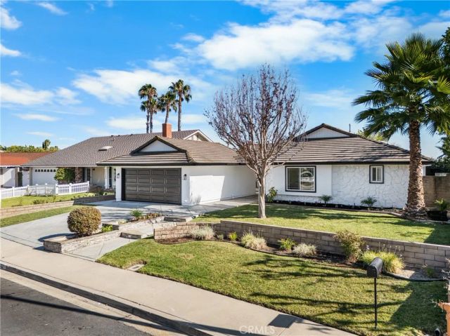 25532 Rhoda Drive, Mission Viejo, CA 92691