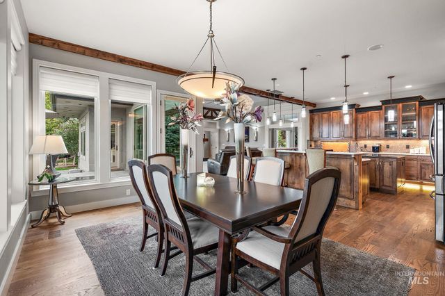 2156 E Hyper Dr, Meridian, ID 83642