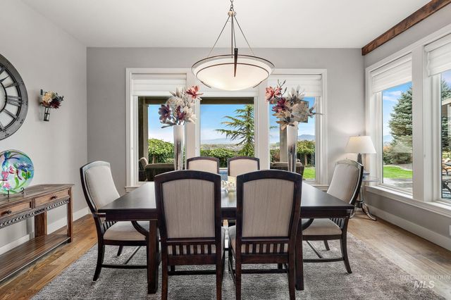 2156 E Hyper Dr, Meridian, ID 83642