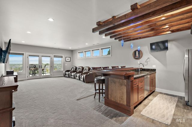 2156 E Hyper Dr, Meridian, ID 83642