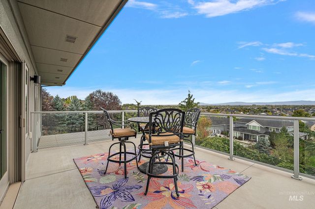 2156 E Hyper Dr, Meridian, ID 83642