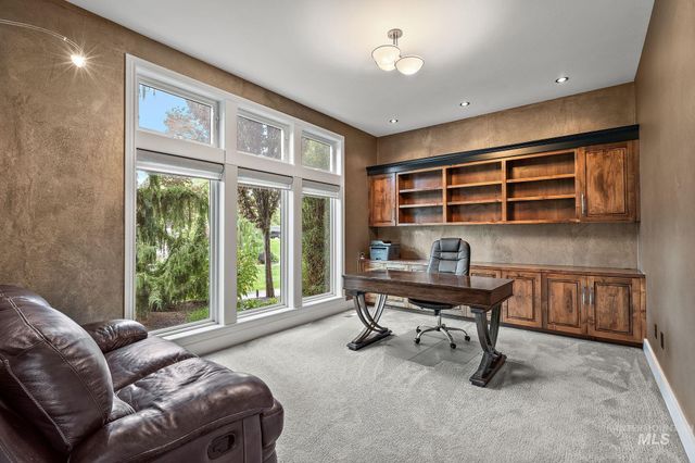 2156 E Hyper Dr, Meridian, ID 83642