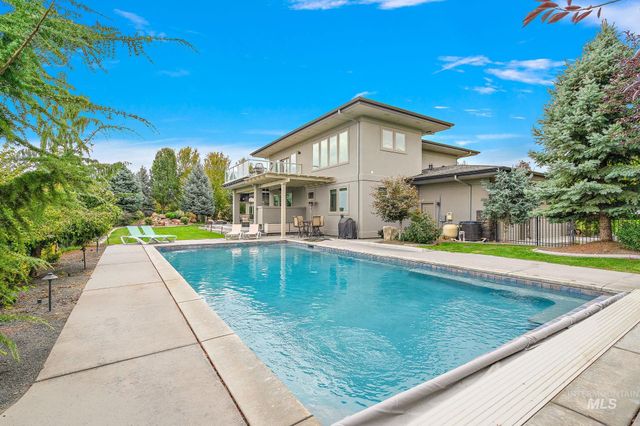 2156 E Hyper Dr, Meridian, ID 83642