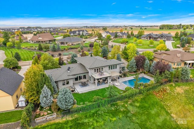 2156 E Hyper Dr, Meridian, ID 83642