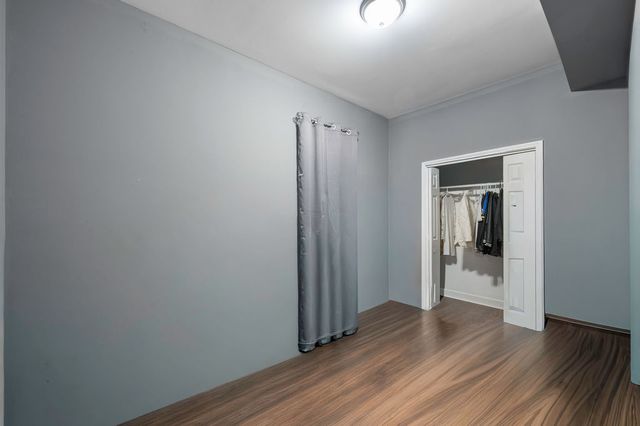 7214 S Saint Lawrence Avenue, Chicago, IL 60619