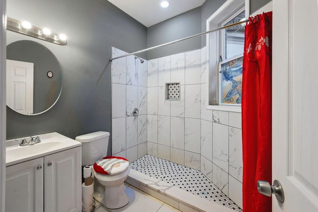 7214 S Saint Lawrence Avenue, Chicago, IL 60619