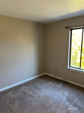 175 Mill Pond Road 214, Hamden, CT 06514