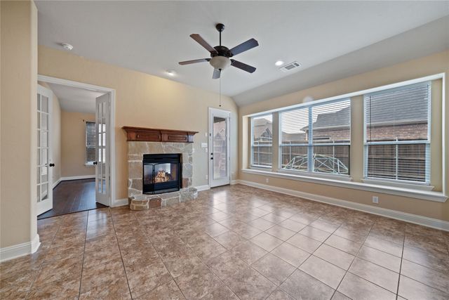 1806 Park Highland Way, Arlington, TX 76012