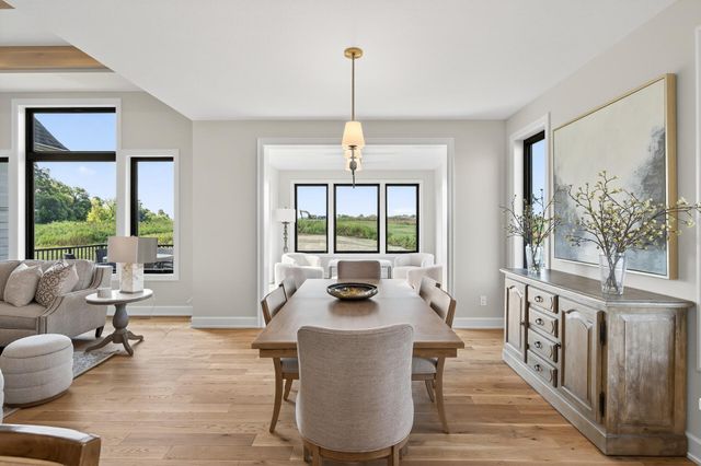 3921 White Oak Lane, Chanhassen, MN 55331