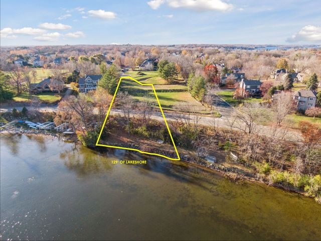 3921 White Oak Lane, Chanhassen, MN 55331