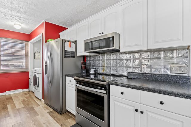 3637 S Fort Avenue, Springfield, MO 65807