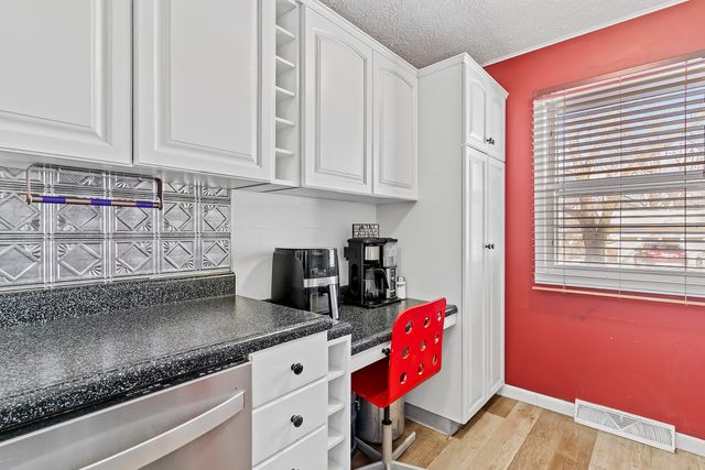 3637 S Fort Avenue, Springfield, MO 65807