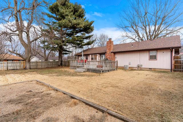 3637 S Fort Avenue, Springfield, MO 65807