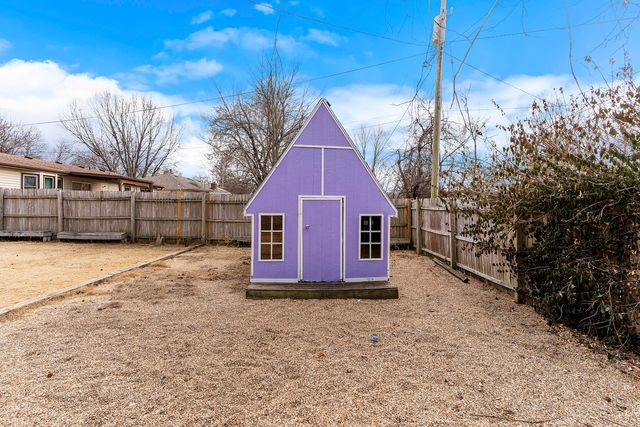 3637 S Fort Avenue, Springfield, MO 65807