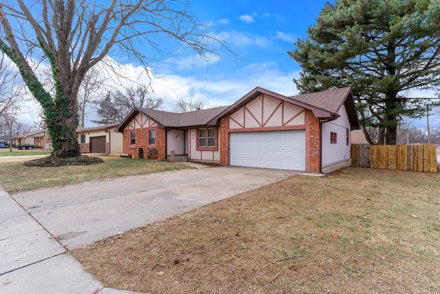 3637 S Fort Avenue, Springfield, MO 65807