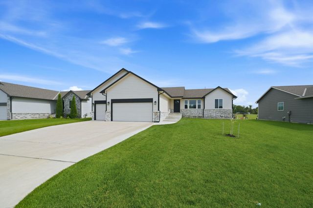 10514 W Wilkinson, Maize, KS 67101