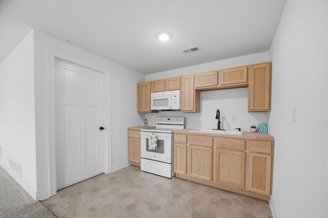 10514 W Wilkinson, Maize, KS 67101
