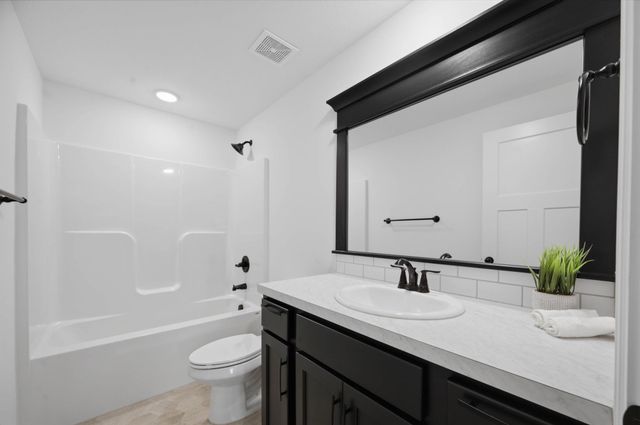10514 W Wilkinson, Maize, KS 67101