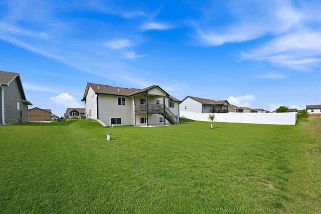 10514 W Wilkinson, Maize, KS 67101