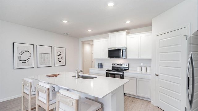 17089 EDGEMONT LANE, Clermont, FL 34714