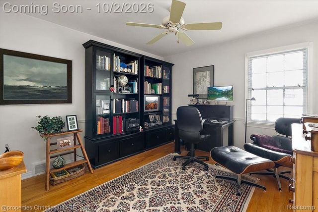 936 S Glenhurst Drive, Birmingham, MI 48009