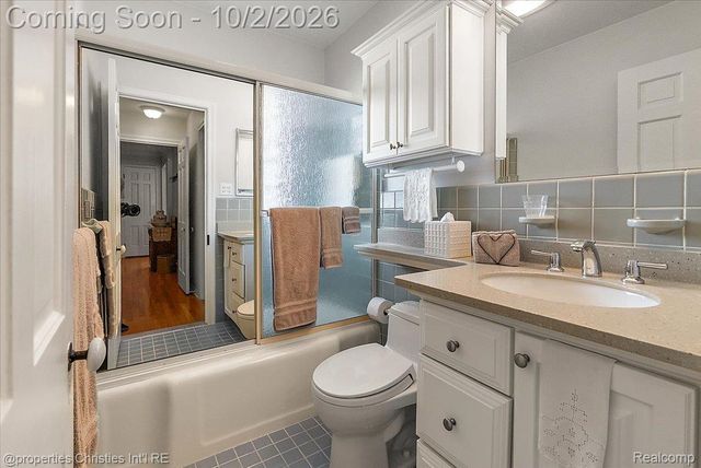 936 S Glenhurst Drive, Birmingham, MI 48009
