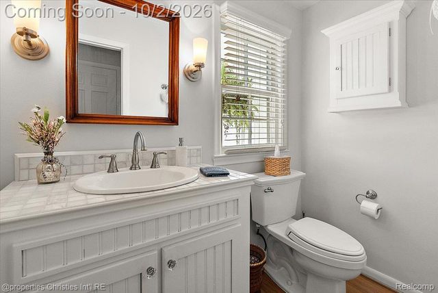 936 S Glenhurst Drive, Birmingham, MI 48009