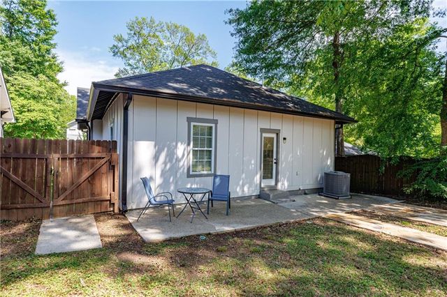 505 W Ontario Avenue SW, Atlanta, GA 30310