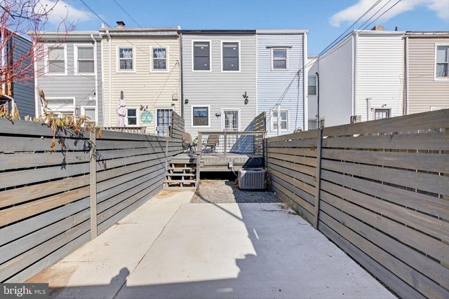 2015 GALES ST NE, Washington, DC 20002