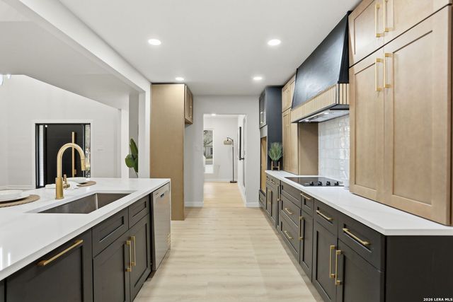 13707 Bluffmont, San Antonio, TX 78216