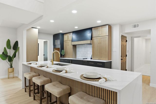 13707 Bluffmont, San Antonio, TX 78216