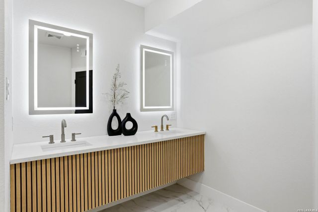 13707 Bluffmont, San Antonio, TX 78216