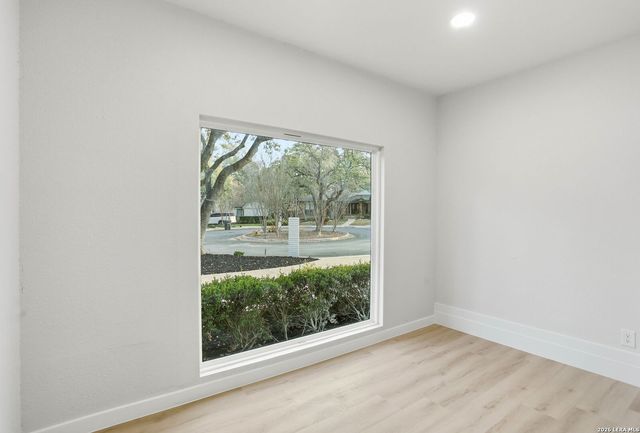 13707 Bluffmont, San Antonio, TX 78216