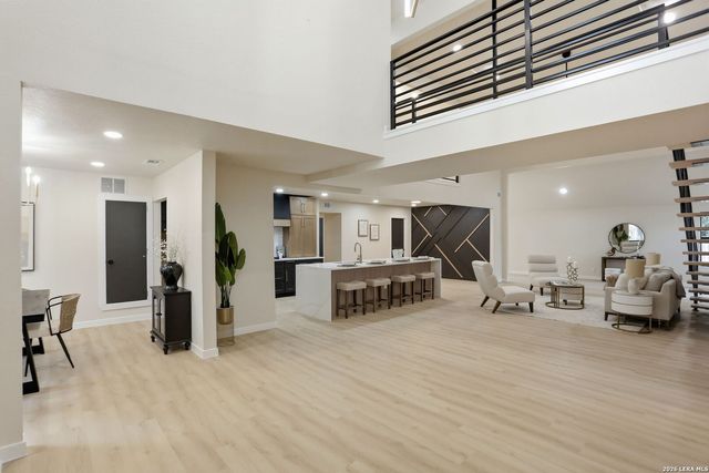 13707 Bluffmont, San Antonio, TX 78216