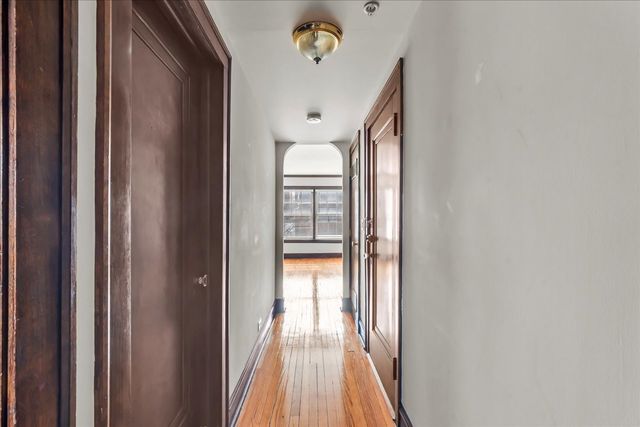909 Green Bay Road 3S, Winnetka, IL 60093