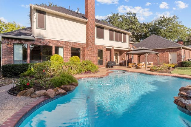 11807 Primwood Drive, Houston, TX 77070