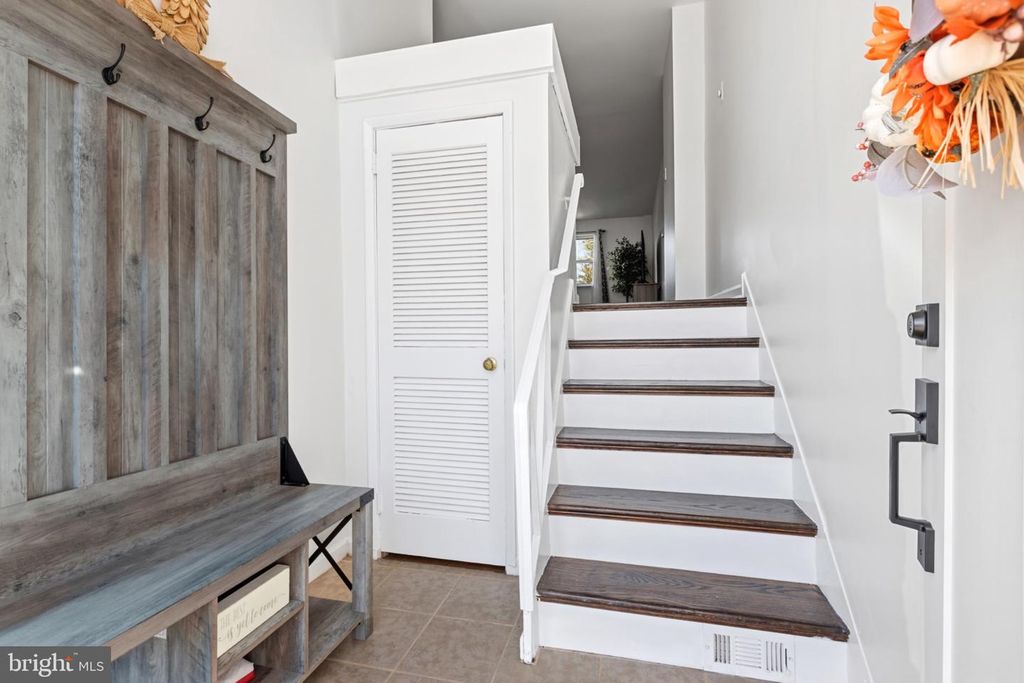 3515 NOTTINGHAM LN, PHILADELPHIA, PA 19114 — photo 2