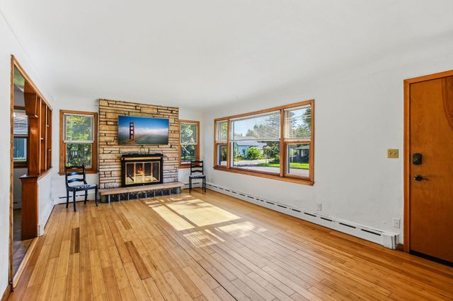 1065 Stryker Avenue, West Saint Paul, MN 55118